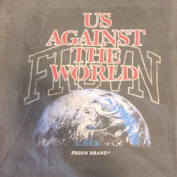 5 for 30 - Graphic tee - Picture 2 of 4